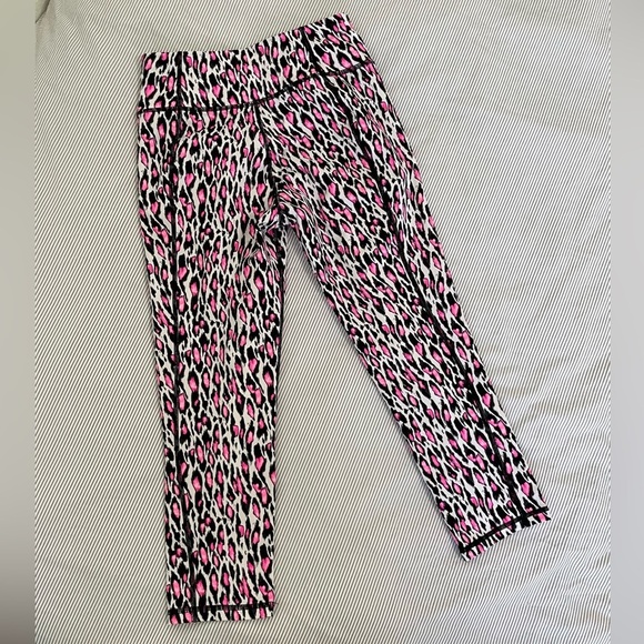 Betsey Johnson Cropped Hot Pink Leopard‎ Leggings, size XS - Picture 2 of 5